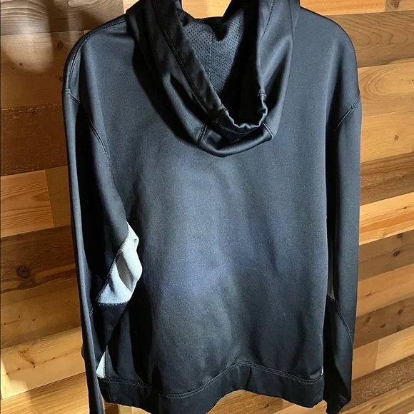 Nike Black and Gray Therma Fit Pullover Hoodie - Picture 7 of 7
